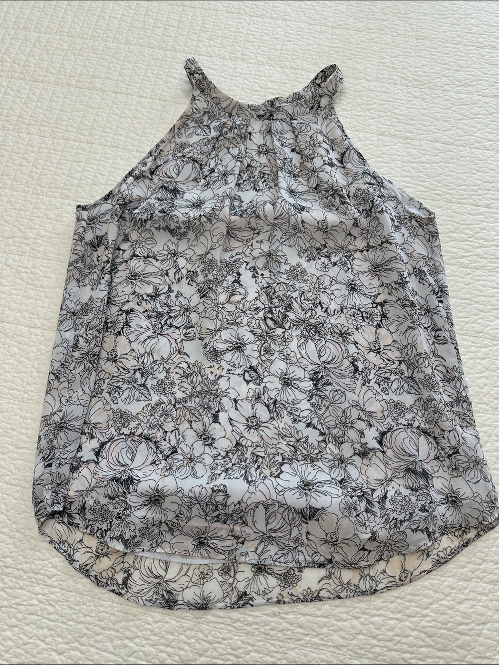 Violet & Claire Sleeveless Floral Halter Top Tank Medium White Blush Pink NWOT